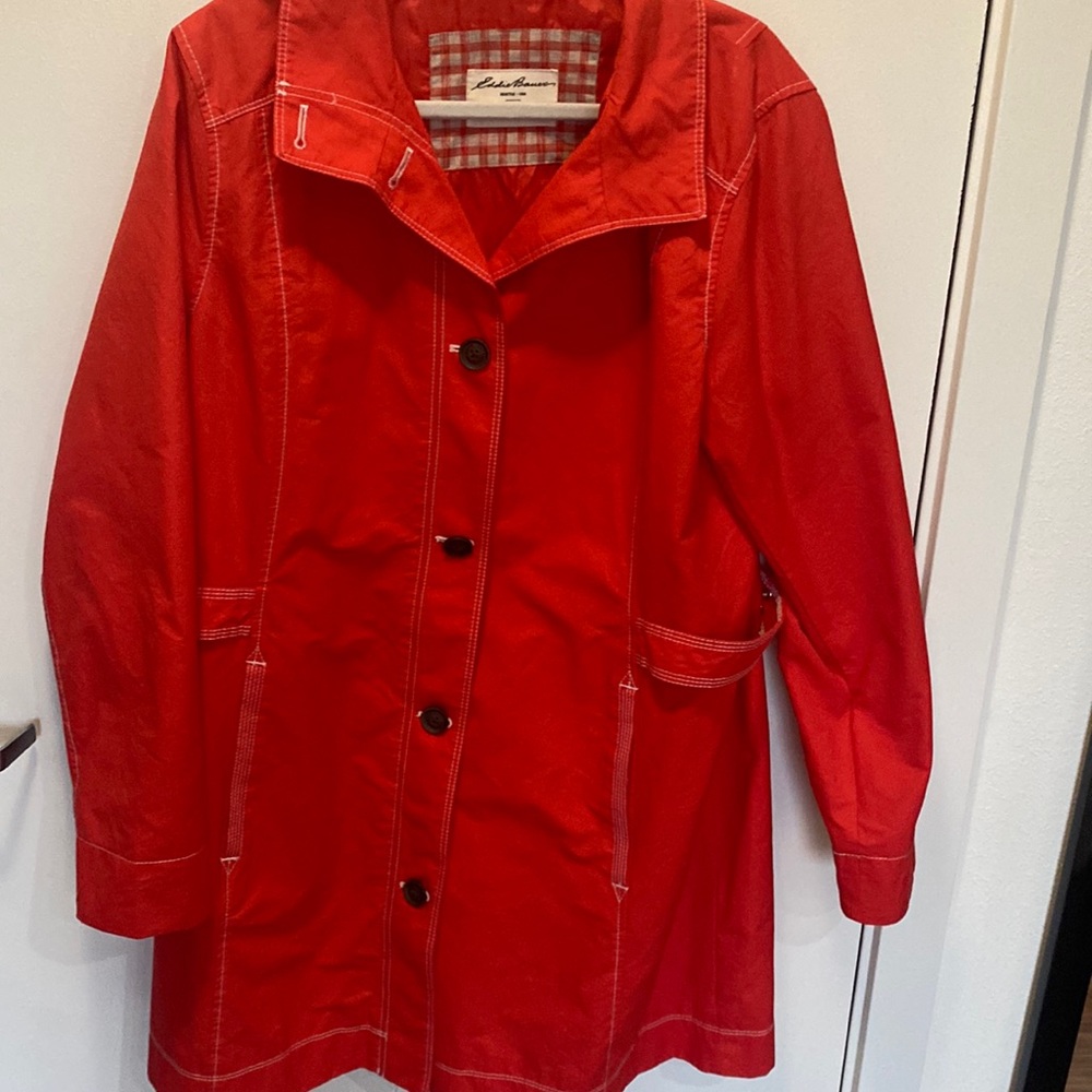 Eddie Bauer Raincoat. Size XL.